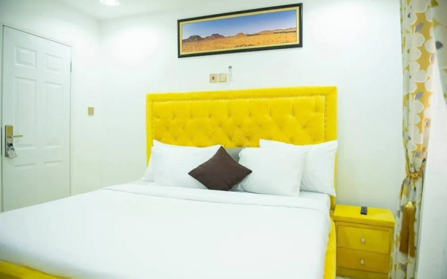 Furnished 3 Bedrooms Apartment With Wifi