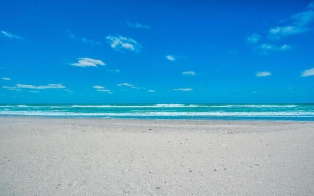 Bradenton Beach Club by RVA