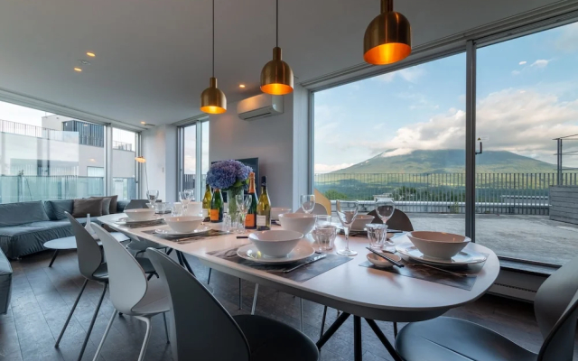 Kira Kira Suites by H2 Life