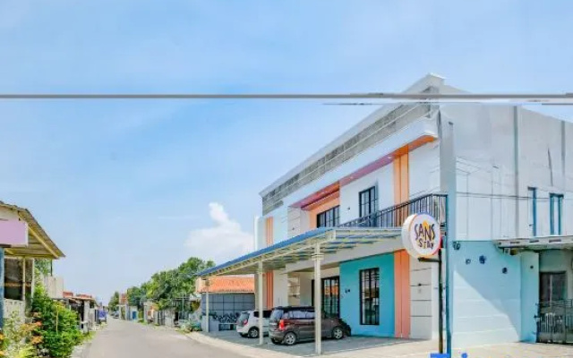Sans Stay Syariah Alesa Home Tegal – Exterior – Tegal