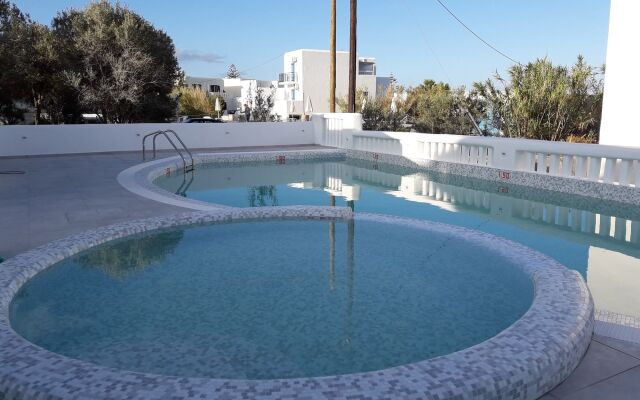 Melidron Hotel & Suites
