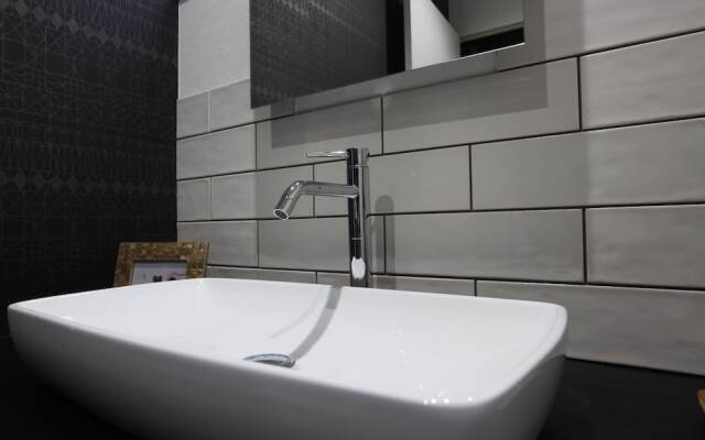 Sekai Hotel Yanagi - Hostel