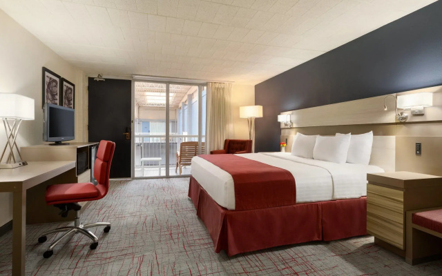 Ramada by Wyndham Clarion