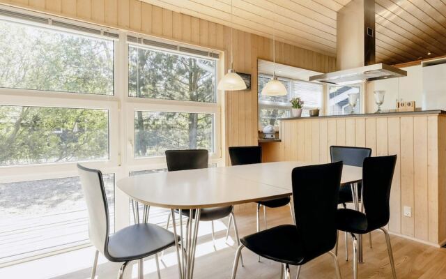6 Person Holiday Home in Albaek