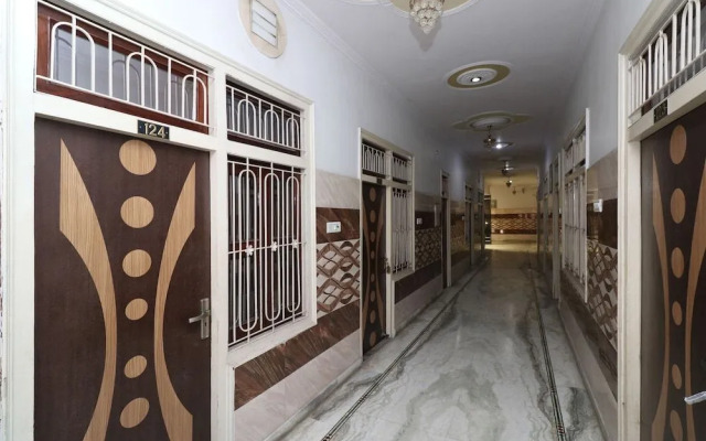 OYO 29309 Hotel Taj Palace