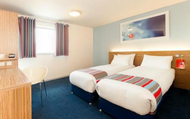 Travelodge Cardiff Central Queen Street