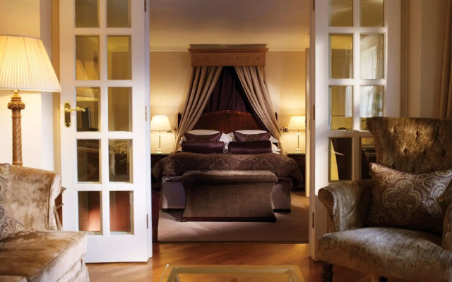 Macdonald Compleat Angler