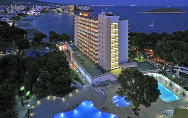 Отель Melia Calviá Beach