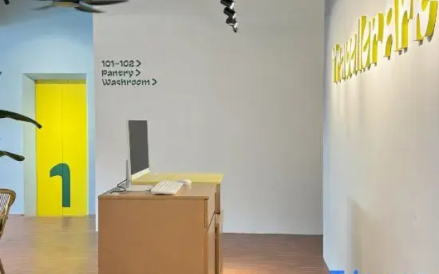 Traveller Ark Hotel & Bunks