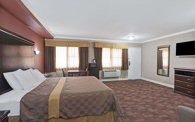 Travelodge By Wyndham Whittier