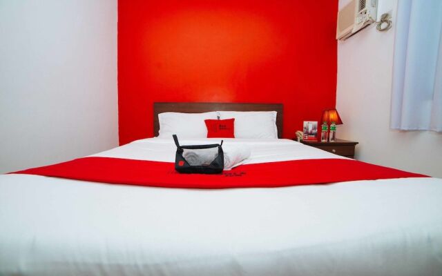 RedDoorz Plus @ Hensonville Angeles City