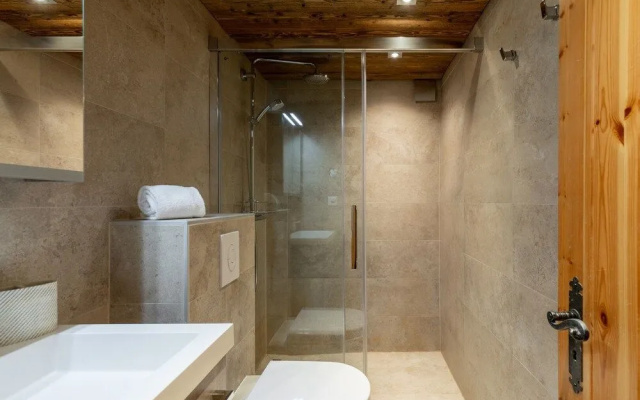 Chalet D'arbi Sauna Chalet Perfect for Families