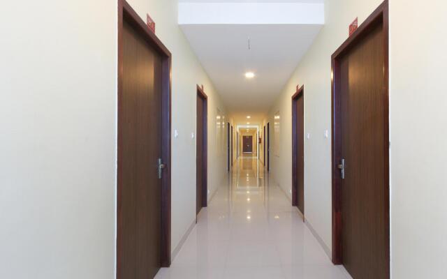 OYO 63300 Hotel Rasi Residency