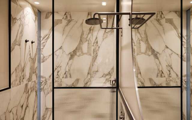 The Twenty One Hotel