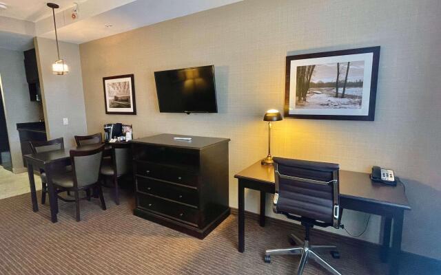 Best Western Plus Okotoks Inn & Suites