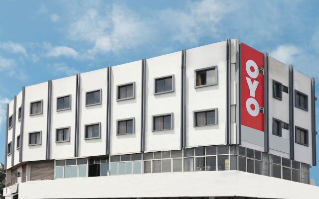 OYO 13029 Hotel Bestend