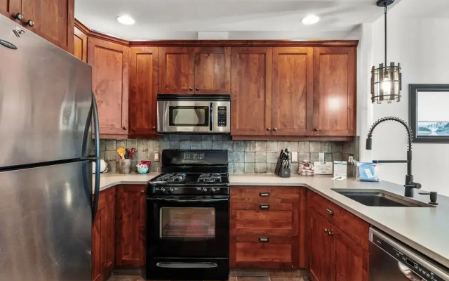 Trappers Landing #30 2 Bedroom Townhouse