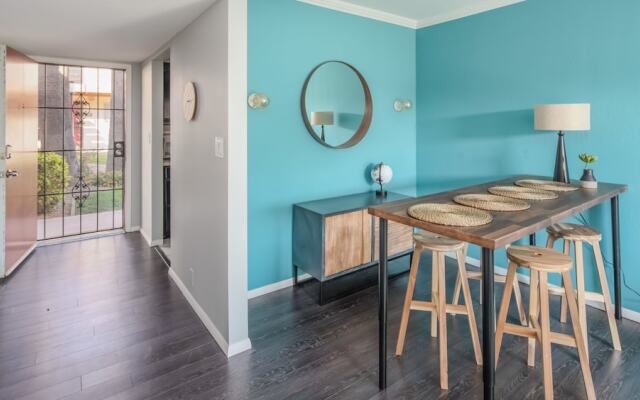 Stylish1BR Fashion Square by WanderJaunt