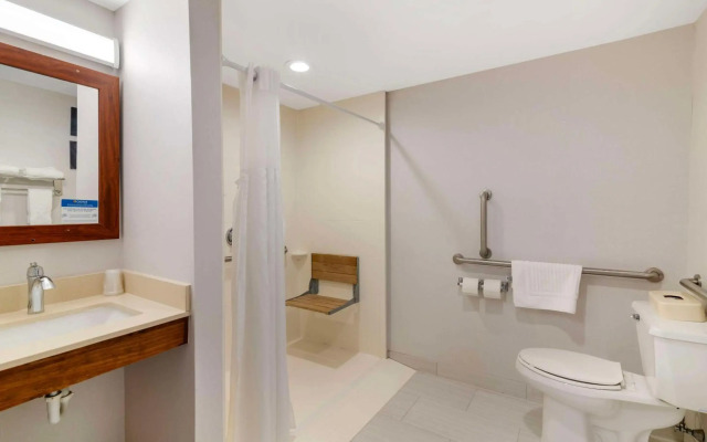 Comfort Inn Airport