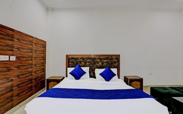 Roomshala 020 Hotel Black Stone