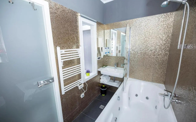 Karmel Beachway Rooms1