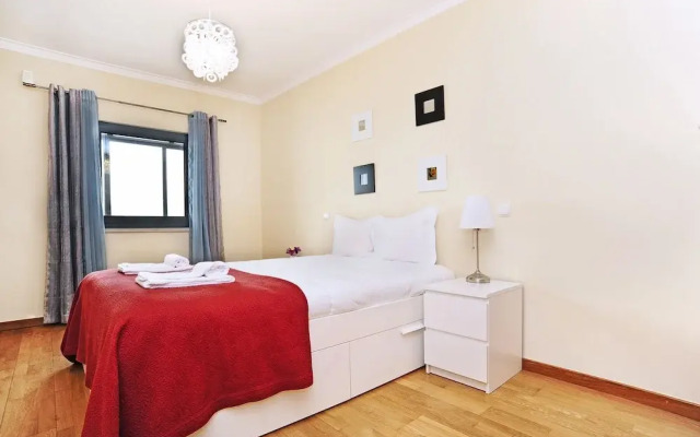 Oeiras by the Beach Apartment