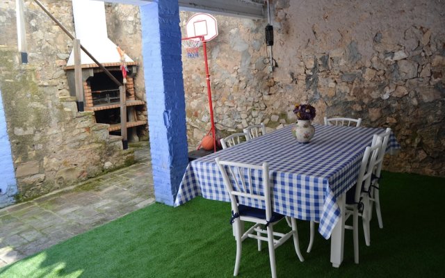 House With 4 Bedrooms in Sant Pere Sacarrera, With Wonderful Mountain