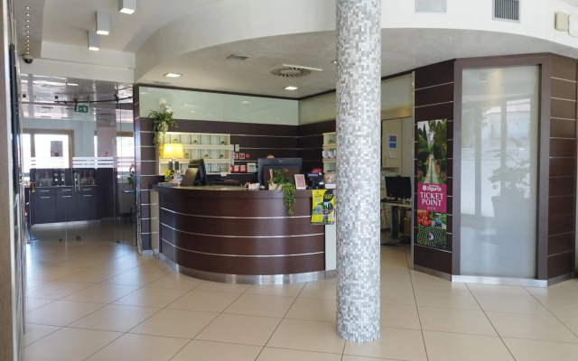Kairos Garda Hotel