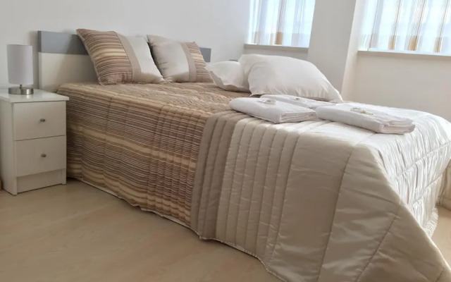 Galante Beach Apartment Wi-fi Private Parking