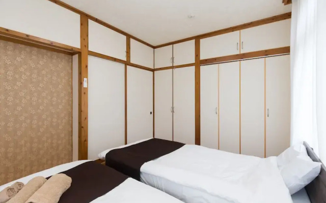 South Window Onna-son