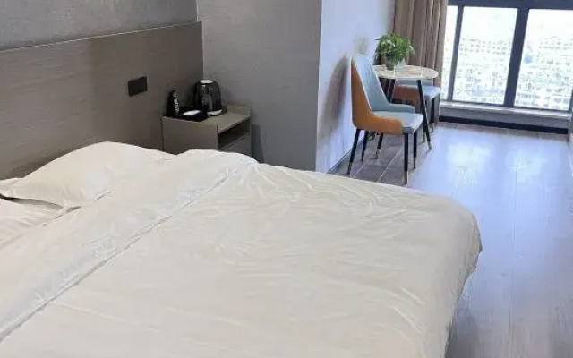 Guangde Lanbowan Apartment (Zhongying International Cinema Shop)