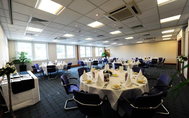 Holiday Inn Edinburgh by IHG