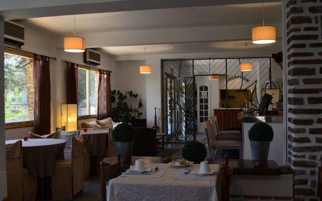 Hôtel Aiglon Bylitis