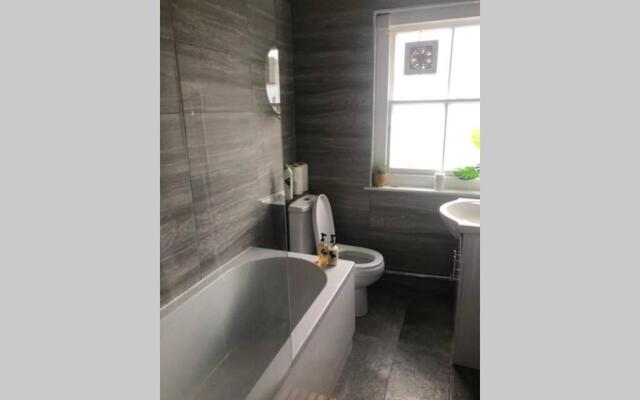 Recently Refurbished Old Town Apartment
