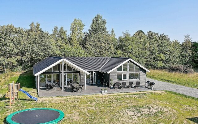 18 Person Holiday Home in Vejby