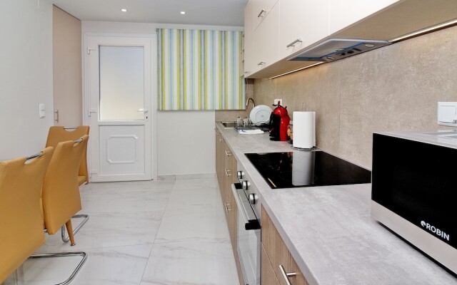 Garitsa Gem Suite