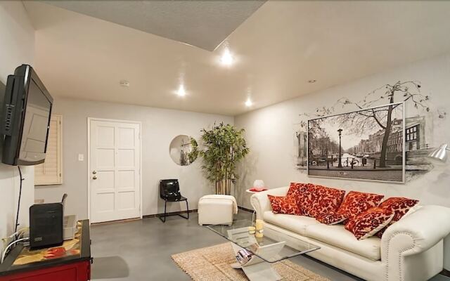 Amour By Signature Vacation Rentals
