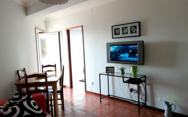 Apartment With 2 Bedrooms in Eiriz, With Wonderful Mountain View, Furn