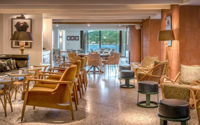 Harbour Beach Club & Hotel