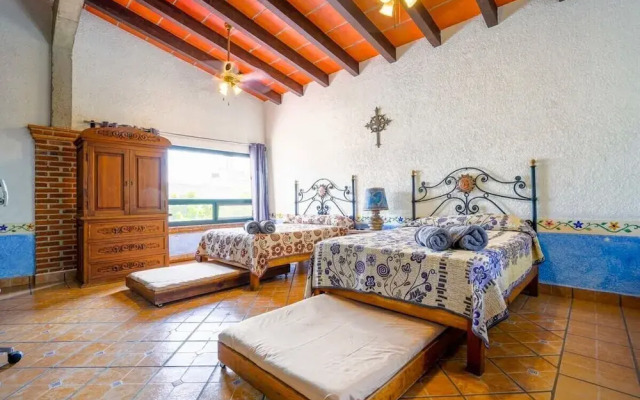 Family house in Oaxtepec Pool & Hot tub