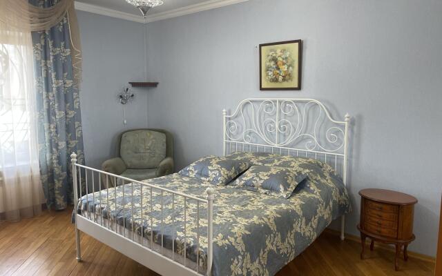 Дом на Овражной 8