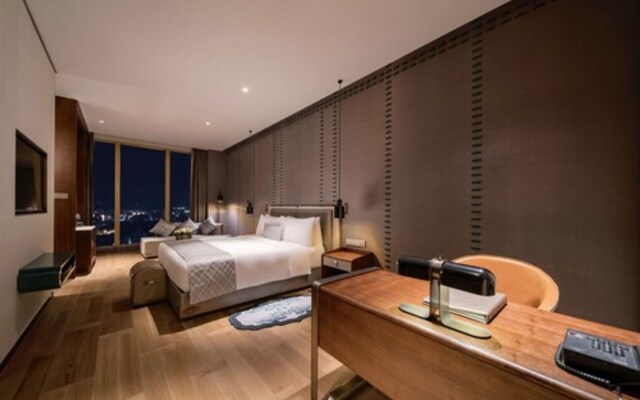 Nanjing Golden Eagle International Hotel