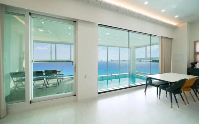 ON Pool Villa