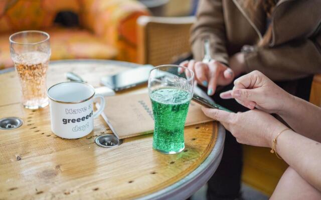 greet Hotel Bordeaux Aeroport