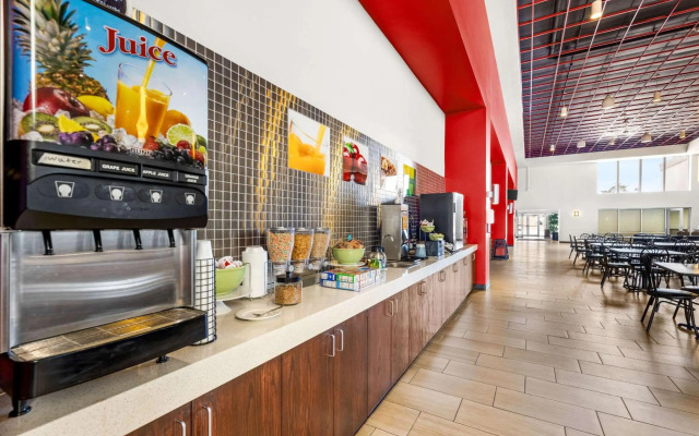 Quality Inn & Suites Columbus