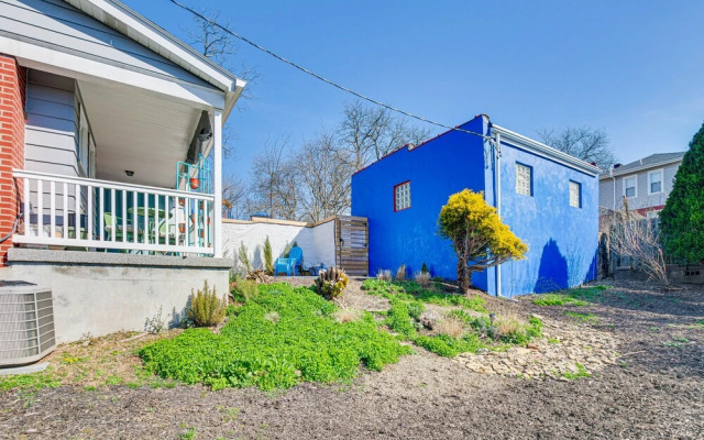 Pet-friendly Pittsburgh Home: 3 Mi to Downtown!