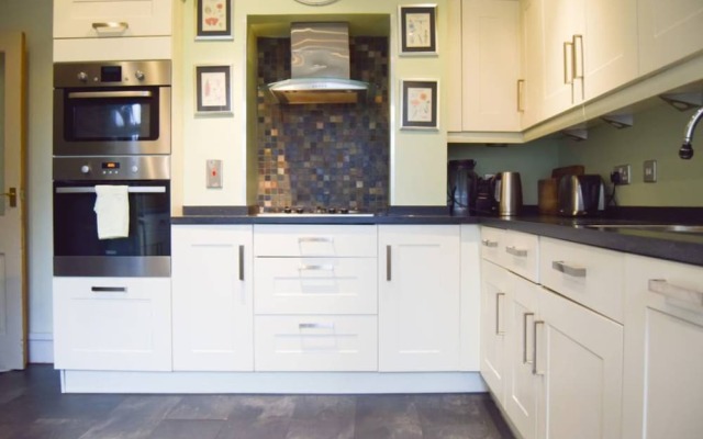 Lovely 1 Bedroom Flat in Wimbledon