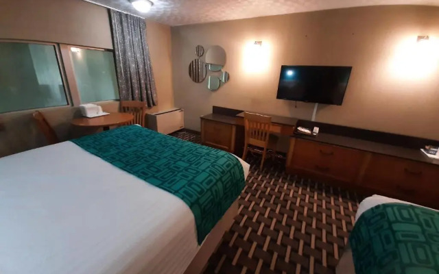 Howard Johnson Inn Woodstock NB