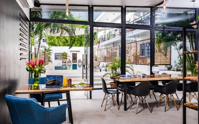In the Shade Hotel - Coworking - Adults Only