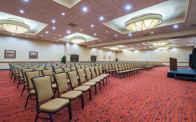 Staybridge Suites Oxnard - River Ridge